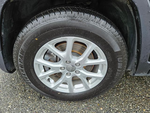 used 2018 Jeep Cherokee car, priced at $12,499