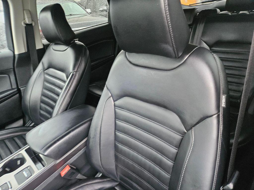 used 2022 Ford Edge car, priced at $17,999