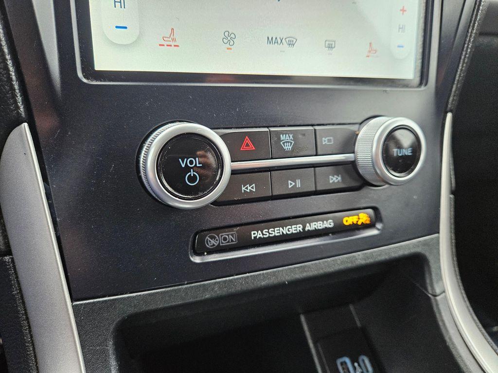 used 2022 Ford Edge car, priced at $17,999