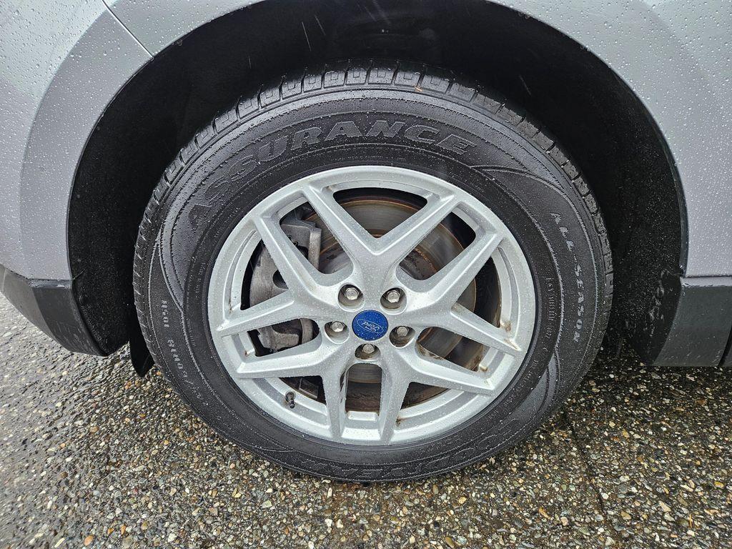 used 2022 Ford Edge car, priced at $17,999