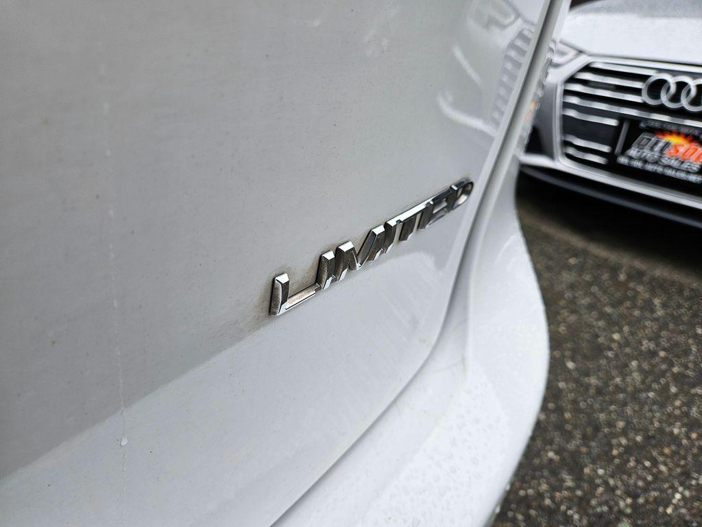 used 2019 Chrysler Pacifica car, priced at $14,699