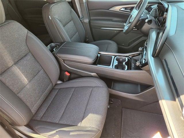 new 2026 Chevrolet Traverse car, priced at $45,015