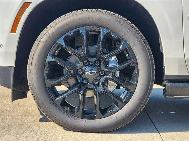 new 2025 Chevrolet Suburban car, priced at $91,975