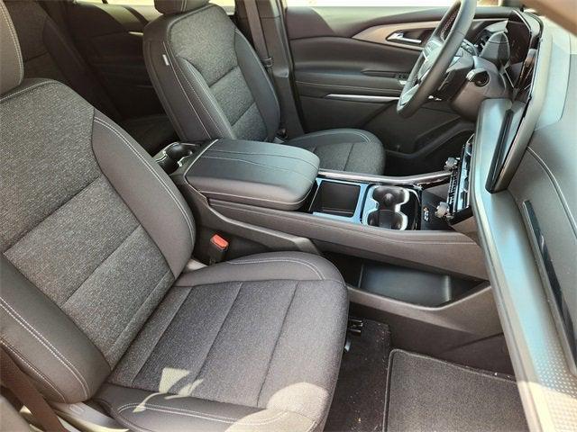 new 2025 Chevrolet Traverse car, priced at $43,690