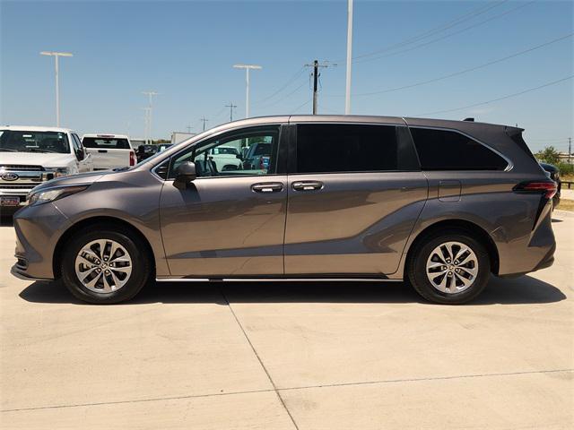 used 2022 Toyota Sienna car, priced at $32,750
