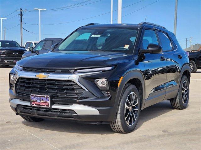 new 2025 Chevrolet TrailBlazer car, priced at $28,470