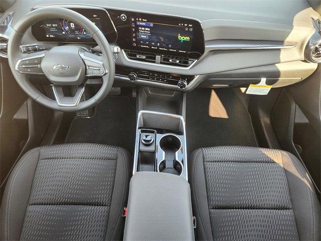 new 2026 Chevrolet Equinox car, priced at $28,040