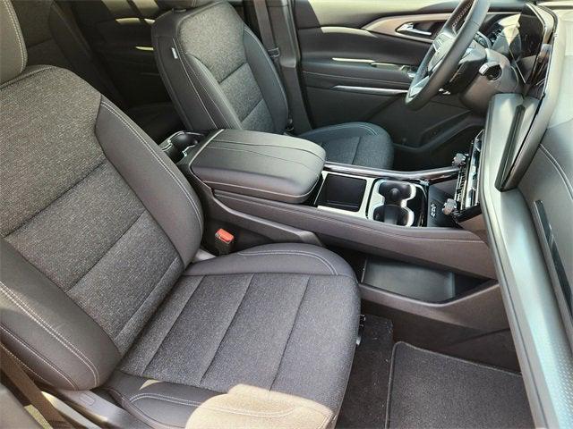 new 2026 Chevrolet Traverse car, priced at $44,955