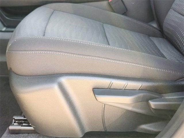new 2026 Chevrolet Equinox car, priced at $28,040