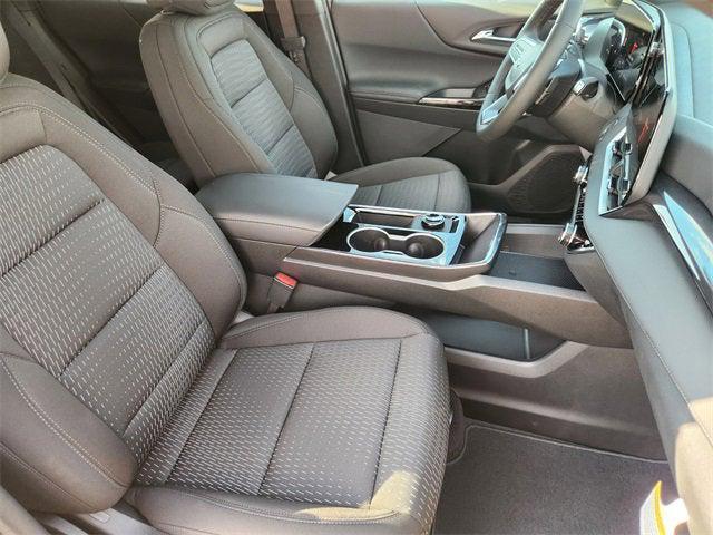 new 2026 Chevrolet Equinox car, priced at $28,040