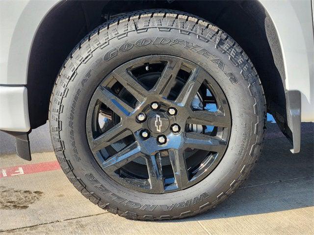 new 2025 Chevrolet Silverado 1500 car, priced at $43,995