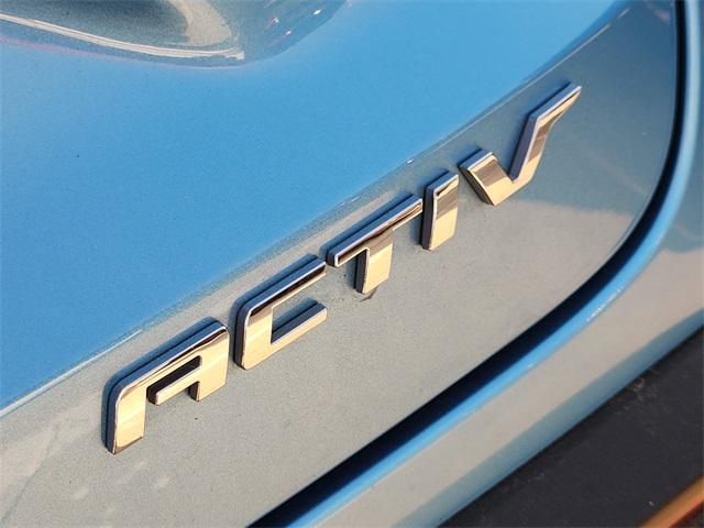 used 2025 Chevrolet Trax car, priced at $25,250