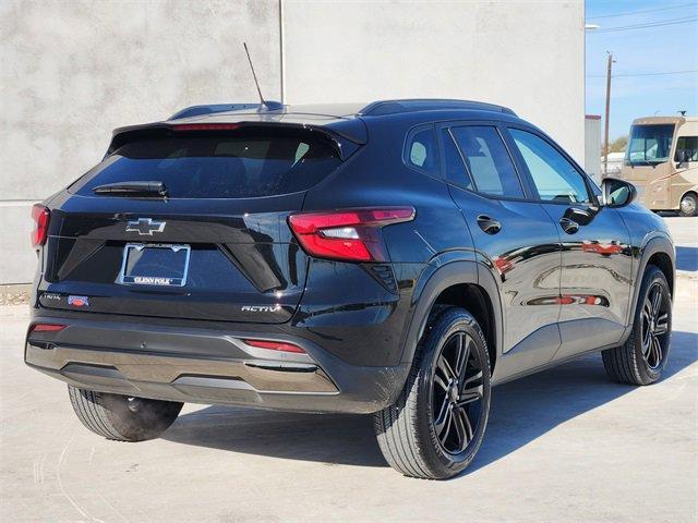 new 2025 Chevrolet Trax car, priced at $25,690