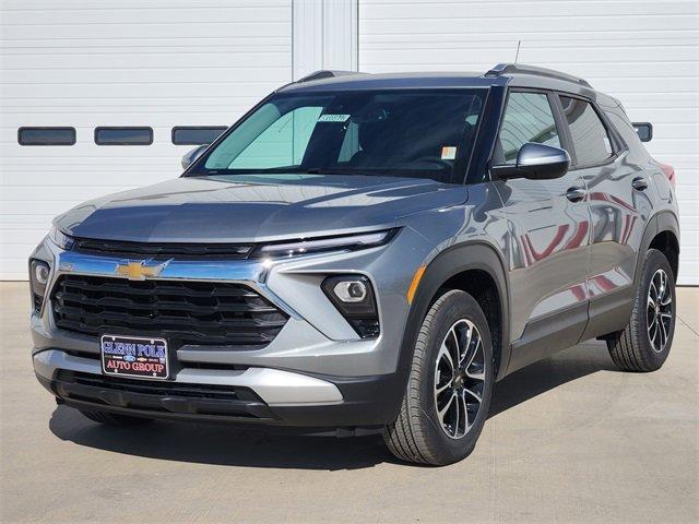 new 2025 Chevrolet TrailBlazer car, priced at $27,098