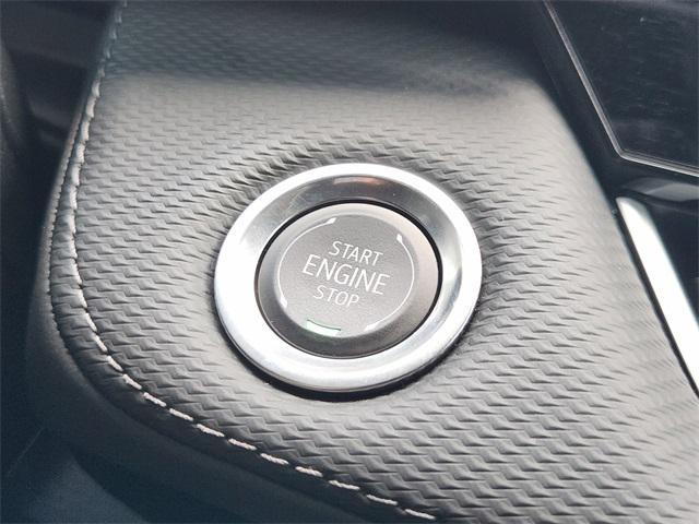 used 2025 Chevrolet Equinox car, priced at $28,500