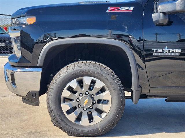 new 2025 Chevrolet Silverado 3500 car, priced at $66,626