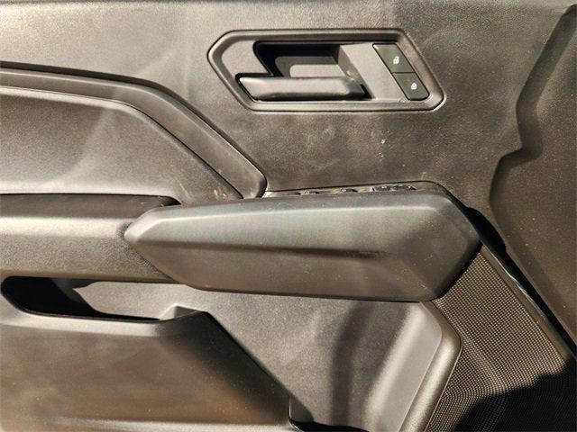 new 2025 Chevrolet Colorado car, priced at $31,590