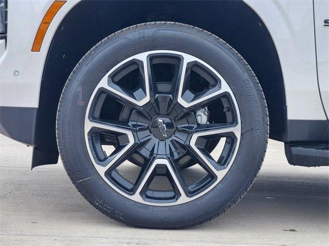 new 2025 Chevrolet Suburban car, priced at $75,615