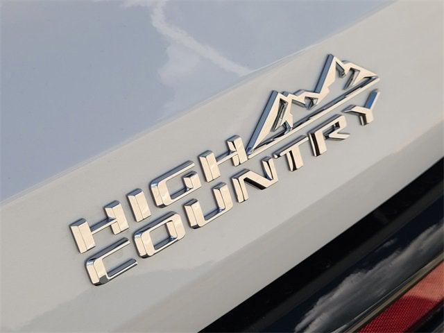 new 2026 Chevrolet Traverse car, priced at $56,240