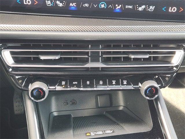 new 2026 Chevrolet Traverse car, priced at $56,240