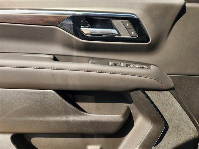new 2025 Chevrolet Suburban car, priced at $63,095