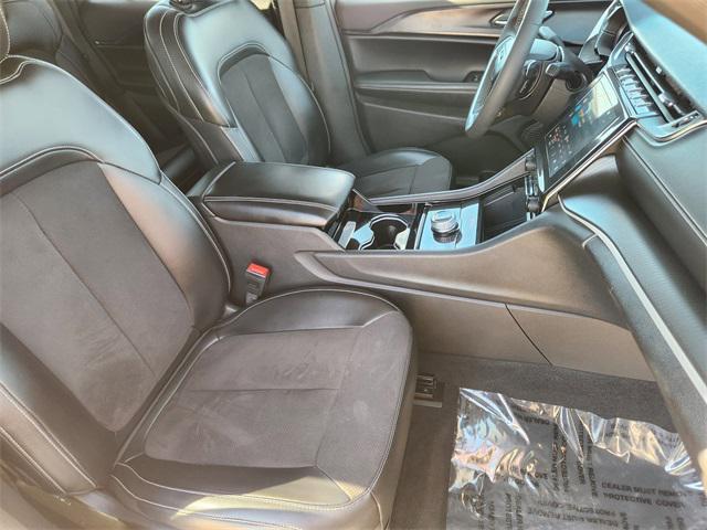 used 2023 Jeep Grand Cherokee car, priced at $28,450