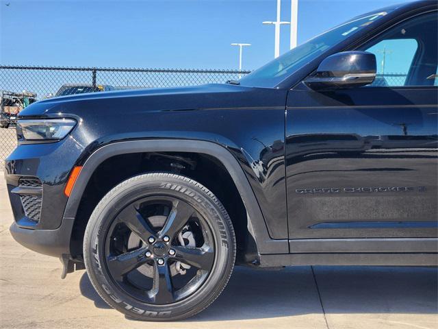 used 2023 Jeep Grand Cherokee car, priced at $28,450