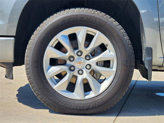 used 2025 Chevrolet Silverado 1500 car, priced at $37,650