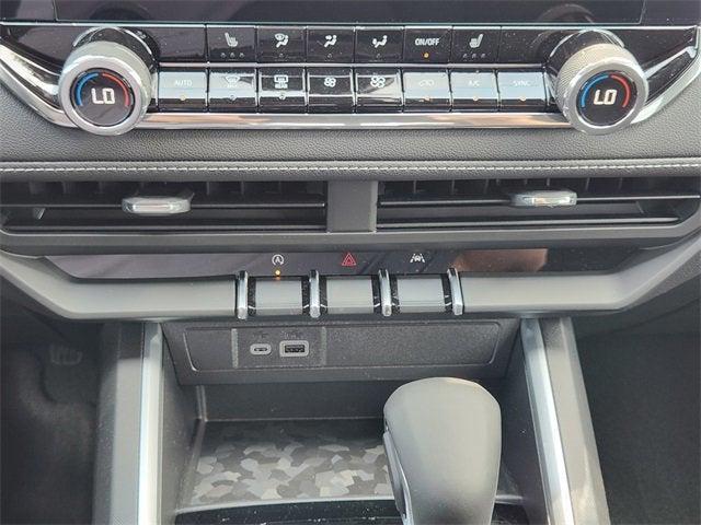 new 2025 Chevrolet Colorado car, priced at $38,135