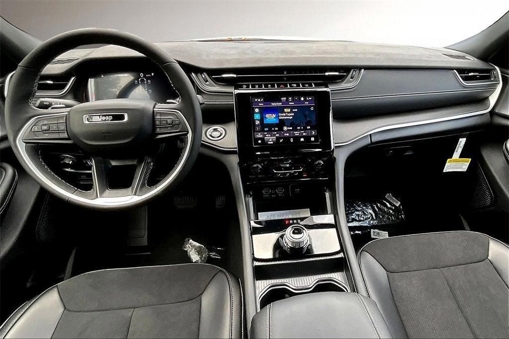 new 2024 Jeep Grand Cherokee L car, priced at $42,874