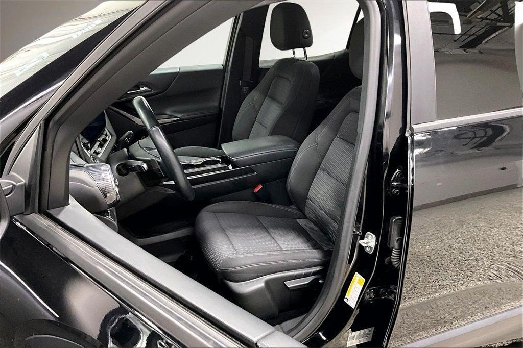 used 2025 Chevrolet Equinox car, priced at $27,500