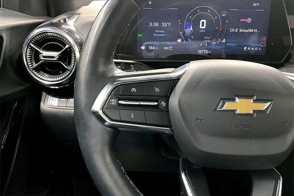 used 2025 Chevrolet Equinox car, priced at $27,500