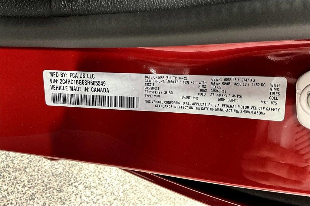 new 2025 Chrysler Pacifica car, priced at $39,400