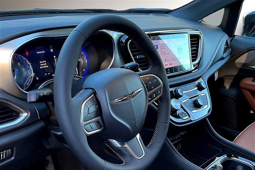 new 2025 Chrysler Pacifica car, priced at $56,899