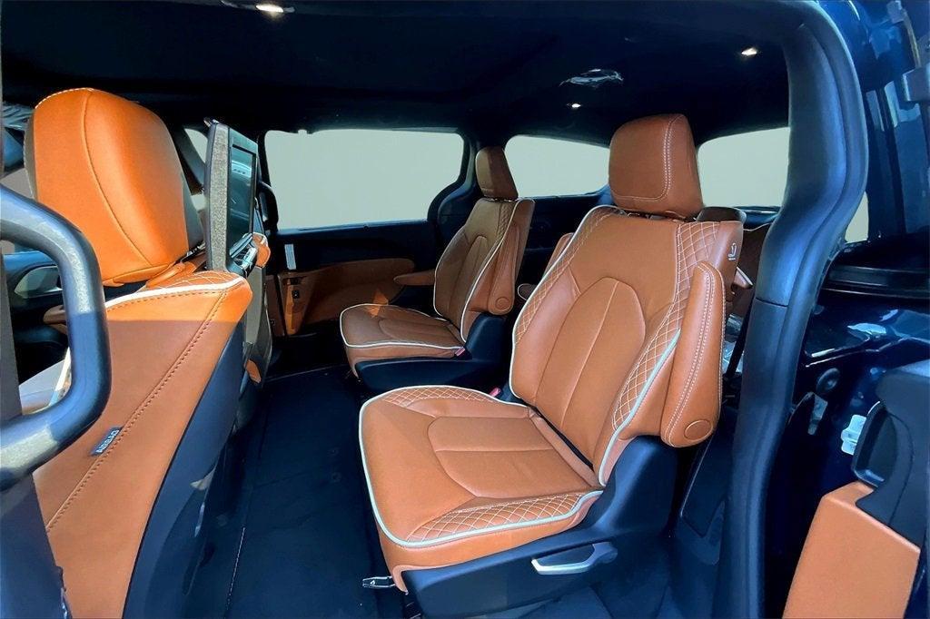 new 2025 Chrysler Pacifica car, priced at $56,899