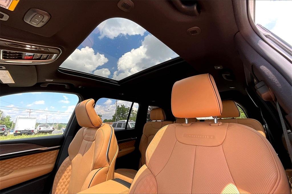 new 2025 Jeep Grand Cherokee car, priced at $61,320