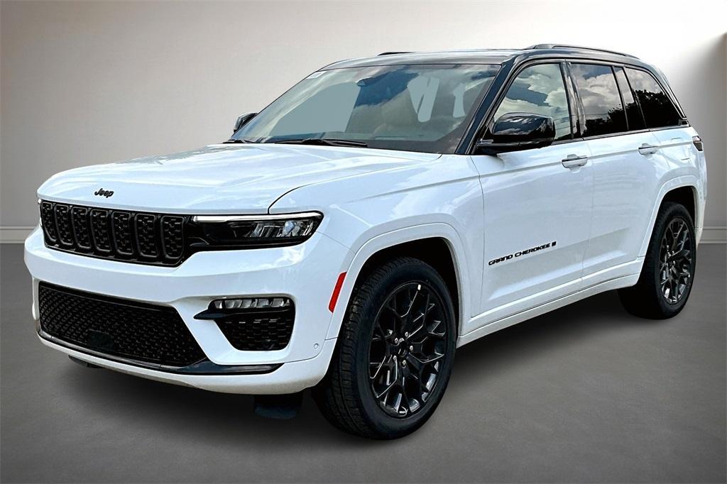 new 2025 Jeep Grand Cherokee car, priced at $61,320