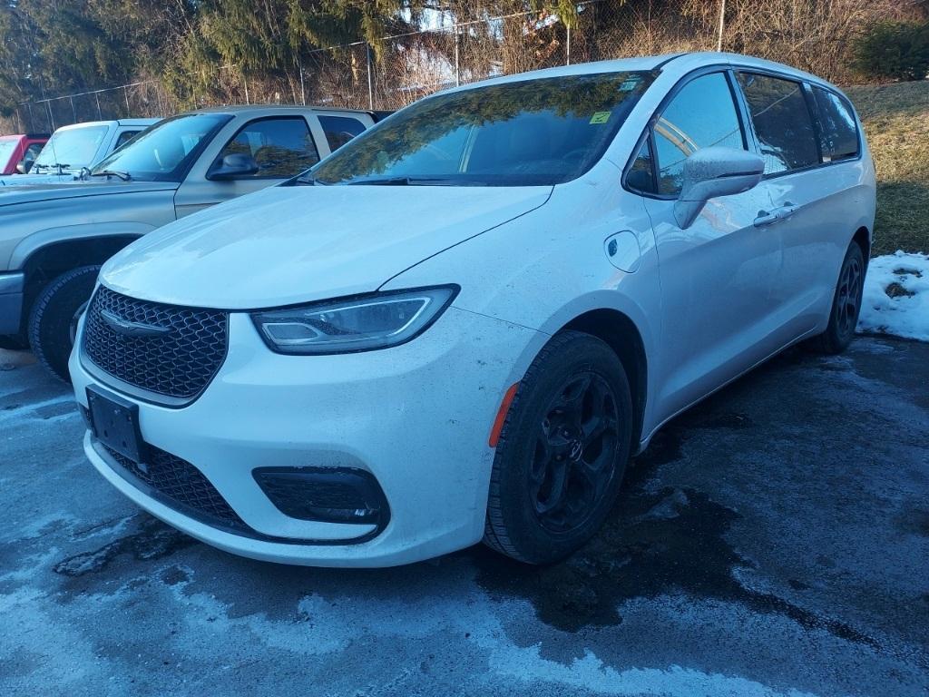 used 2022 Chrysler Pacifica Hybrid car, priced at $26,400