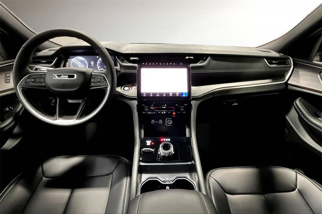 new 2025 Jeep Grand Cherokee L car, priced at $48,362