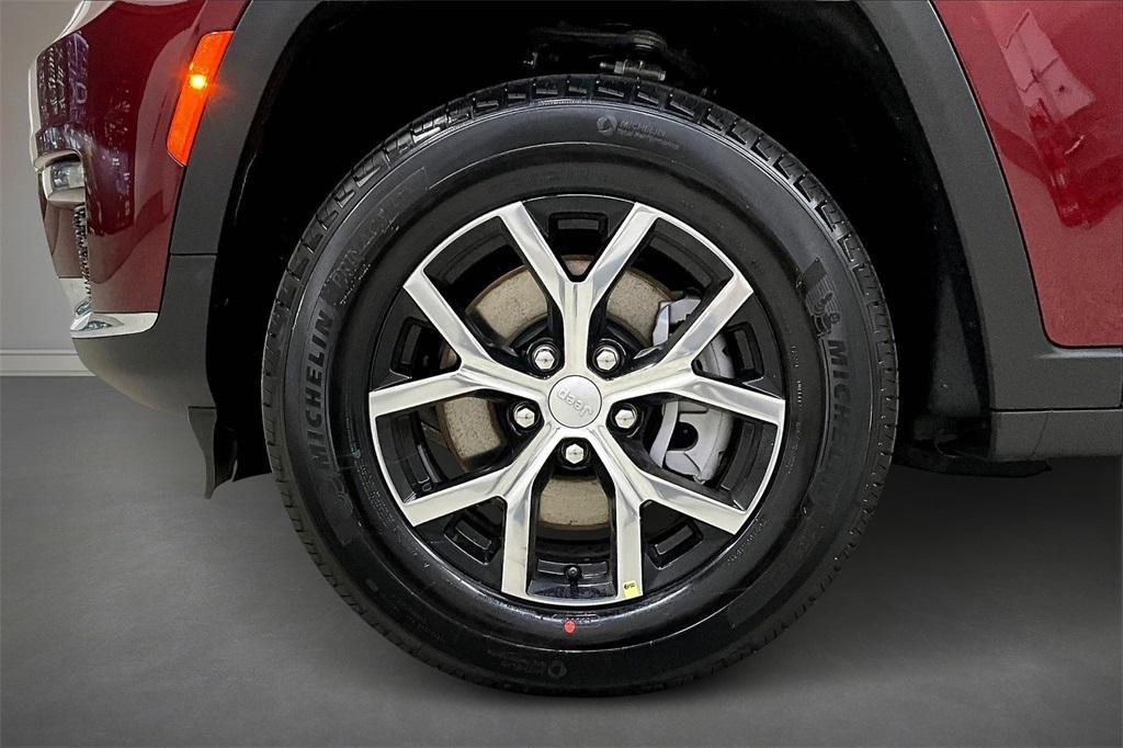 new 2025 Jeep Grand Cherokee L car, priced at $48,362