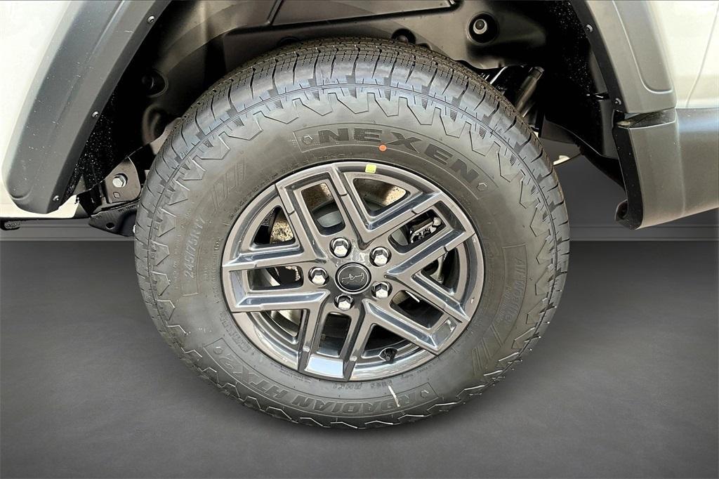 new 2025 Jeep Wrangler car, priced at $40,535