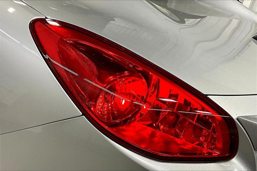 used 2009 Pontiac Solstice car, priced at $15,500