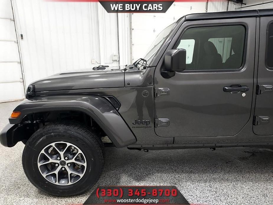 new 2024 Jeep Gladiator car, priced at $47,023