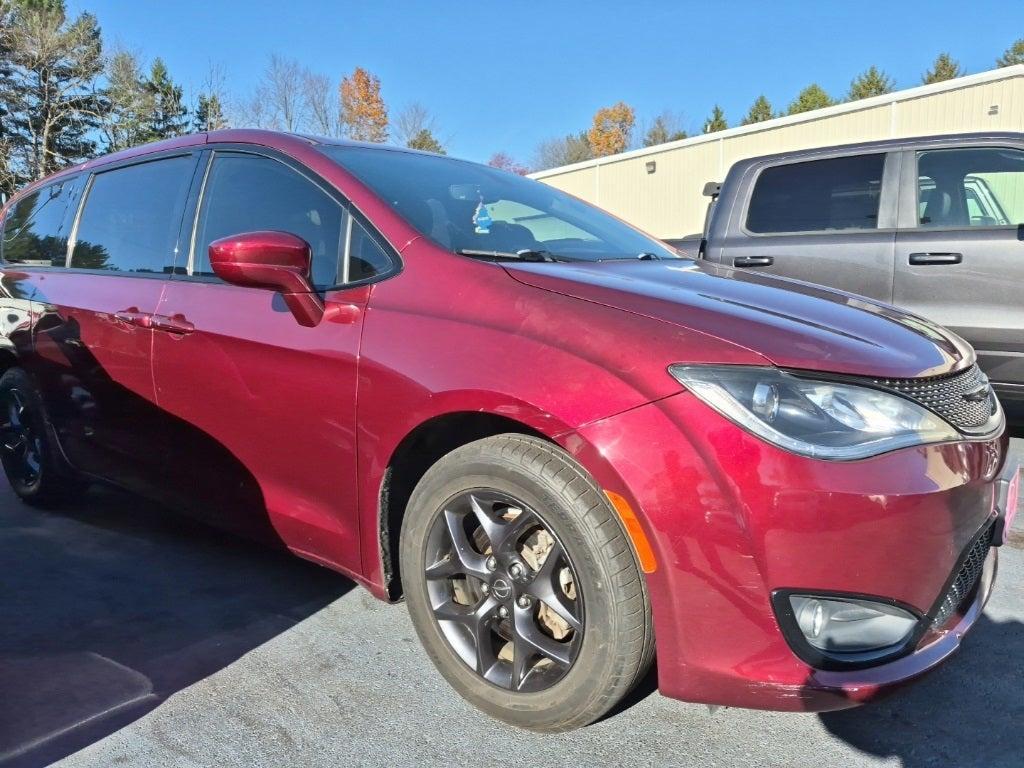 used 2020 Chrysler Pacifica car, priced at $20,900
