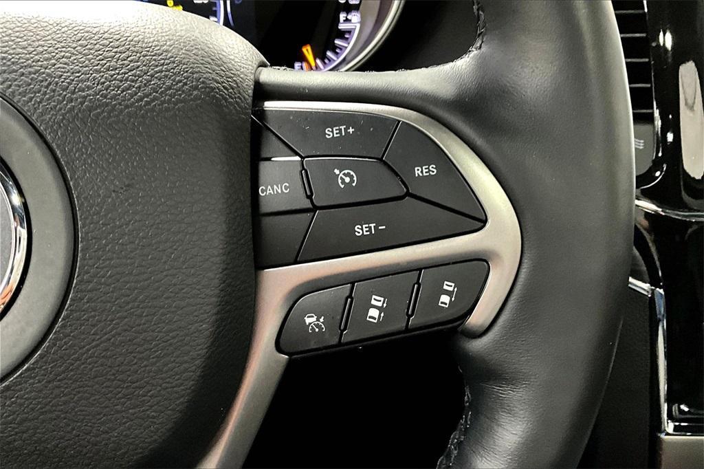 used 2021 Jeep Grand Cherokee car, priced at $32,500