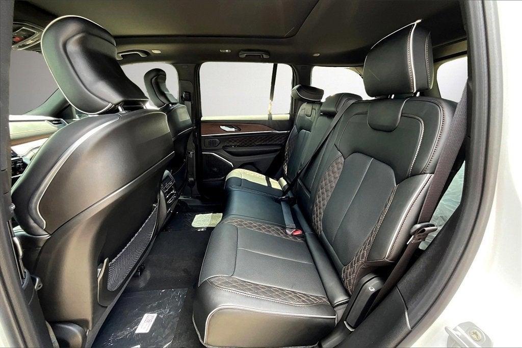 new 2025 Jeep Grand Cherokee car, priced at $59,720