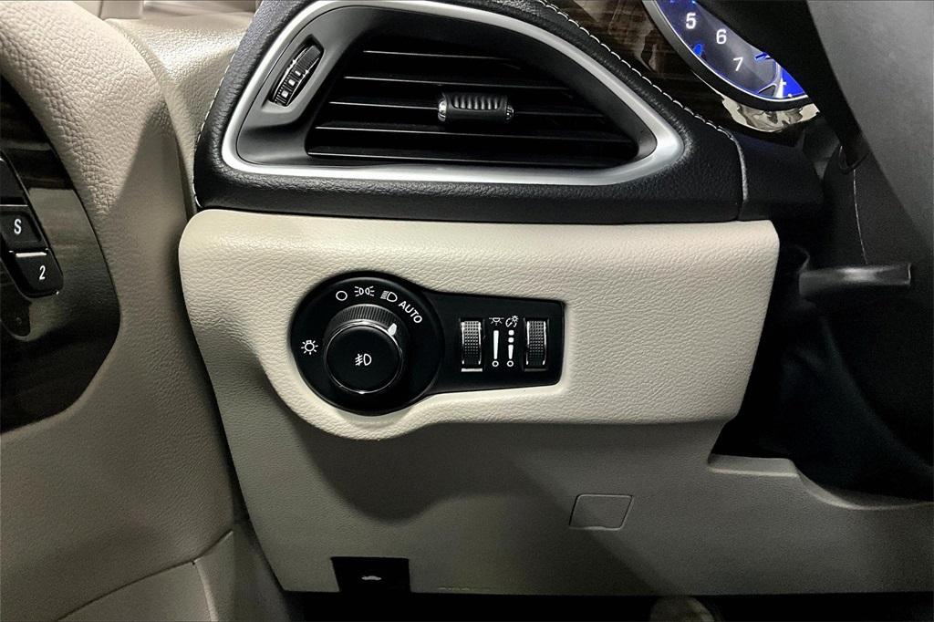 used 2023 Chrysler Pacifica car, priced at $42,900