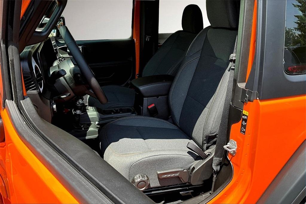 new 2025 Jeep Wrangler car, priced at $44,382