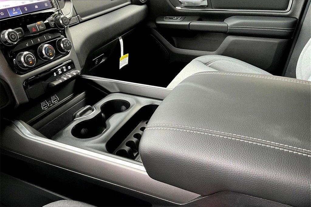 new 2025 Ram 1500 car, priced at $45,137