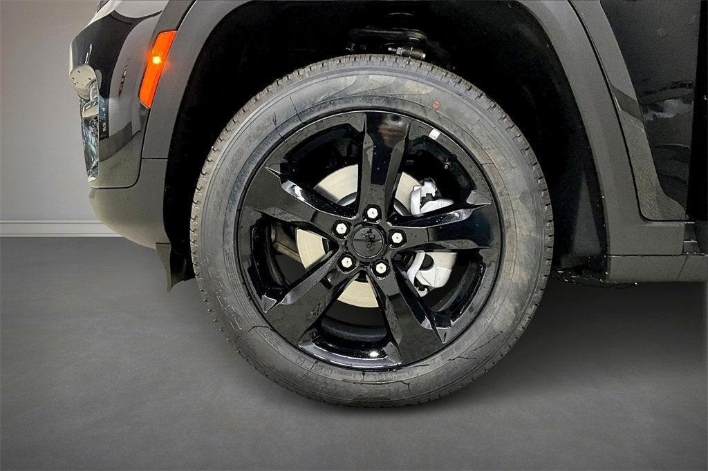 new 2025 Jeep Grand Cherokee car, priced at $48,250